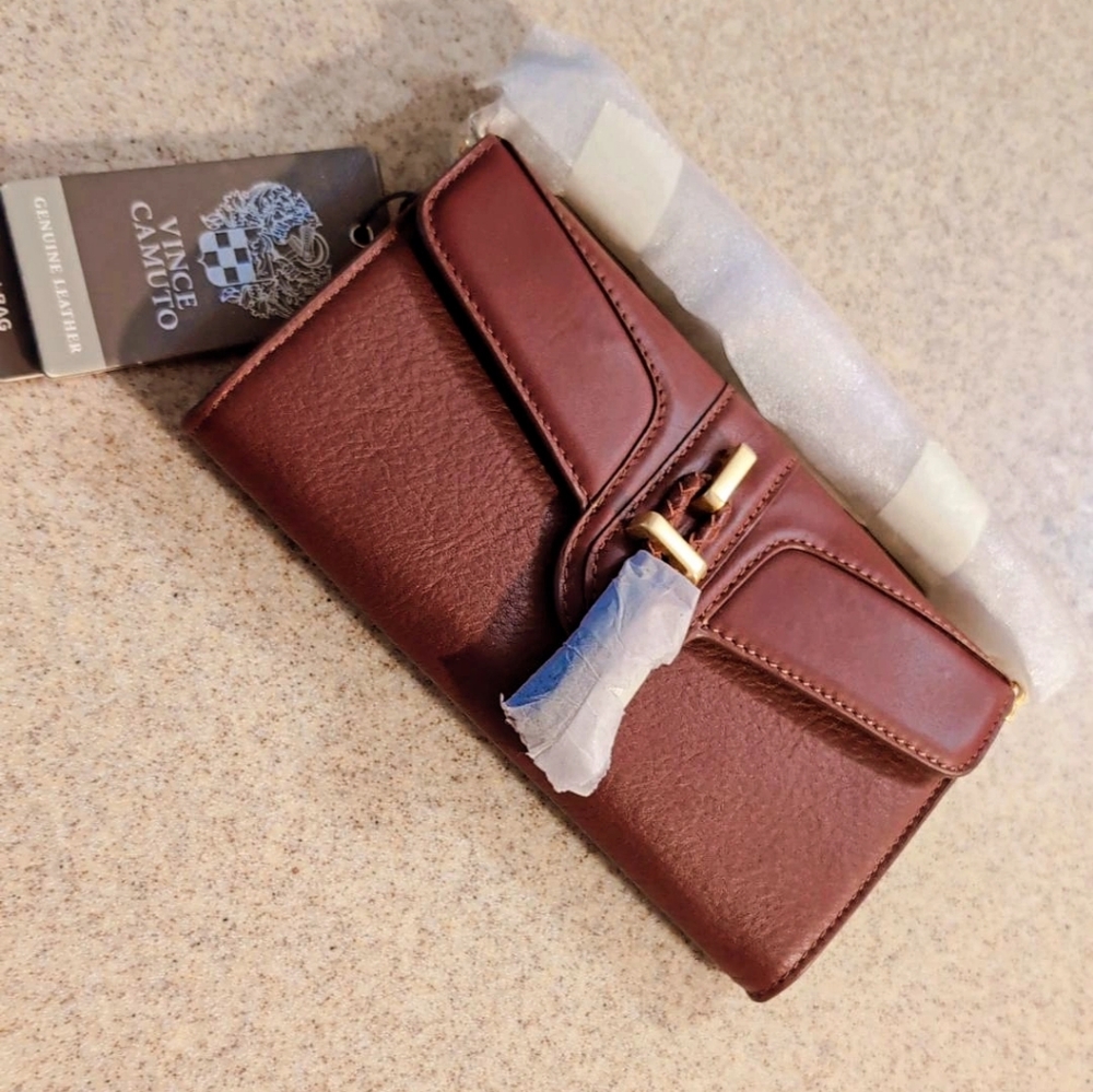 Vince Camuto WOMEN'S HAND BAG Brand New!